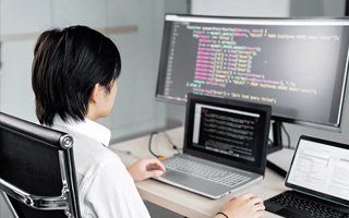 桂阳 ,php声明和调用变量的符号是什么？